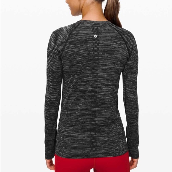 Lululemon Swiftly Speed Long Sleeve in Black / White / Black, Size 2 - Picture 3 of 10